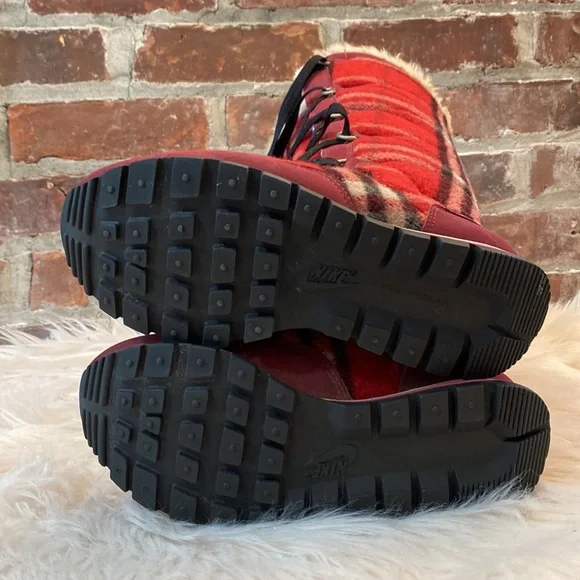 Nike Hi3 Plaid Winter Snow Boots, Size 5 - Picture 13 of 16